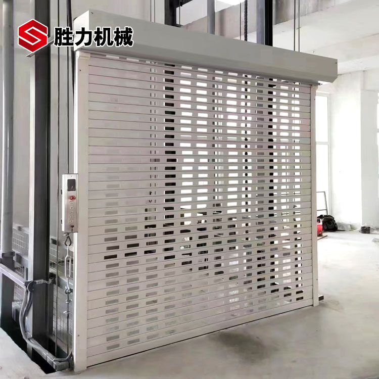 三層液壓升降貨梯安裝完畢！